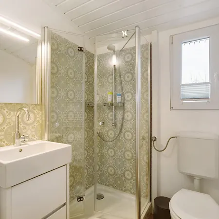 Tiny House Im Gruenen